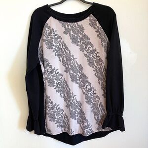 Lane Bryant Floral Sweatshirt w/pleated back & cinched bell sleeves - size 14/16